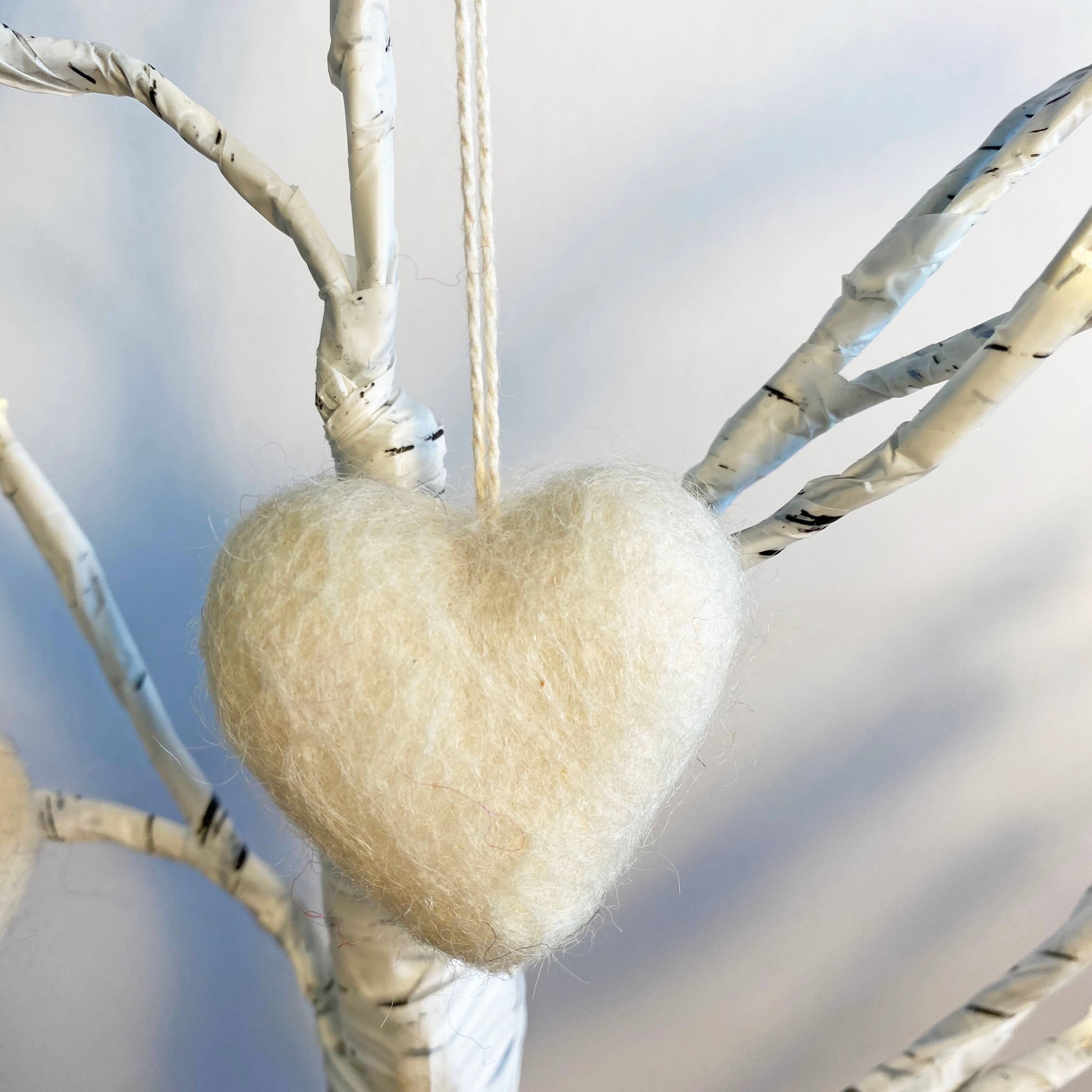Oakwind Hollow - Wholesale Ornament - Felt Heart Ornament Singles Fresh Cream2