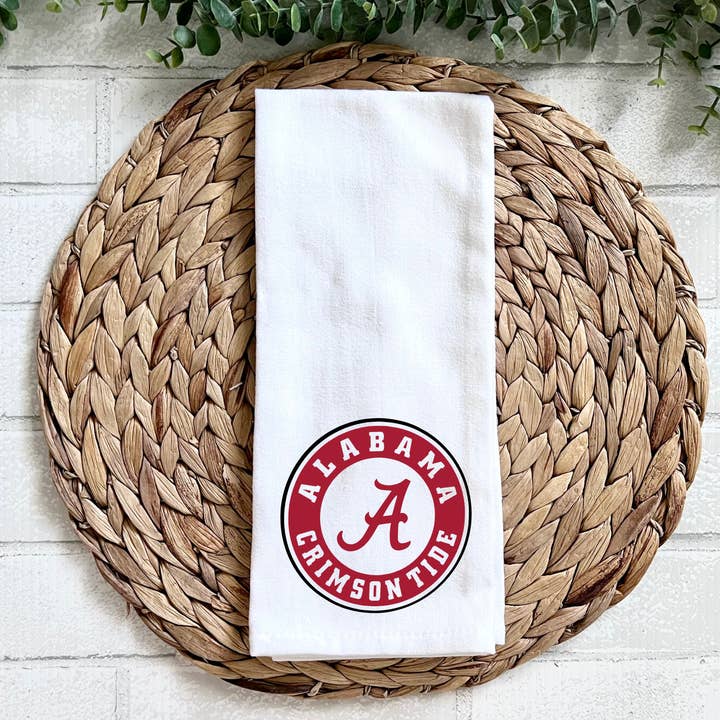 Crimson Tide Circle Dekorativt Viskestykke for engroshandel hos Hello Darling Designs