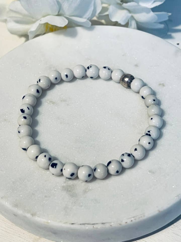 Pulsera apilable de jade dálmata de 6 mm para venta al por mayor de Inspiration Beads