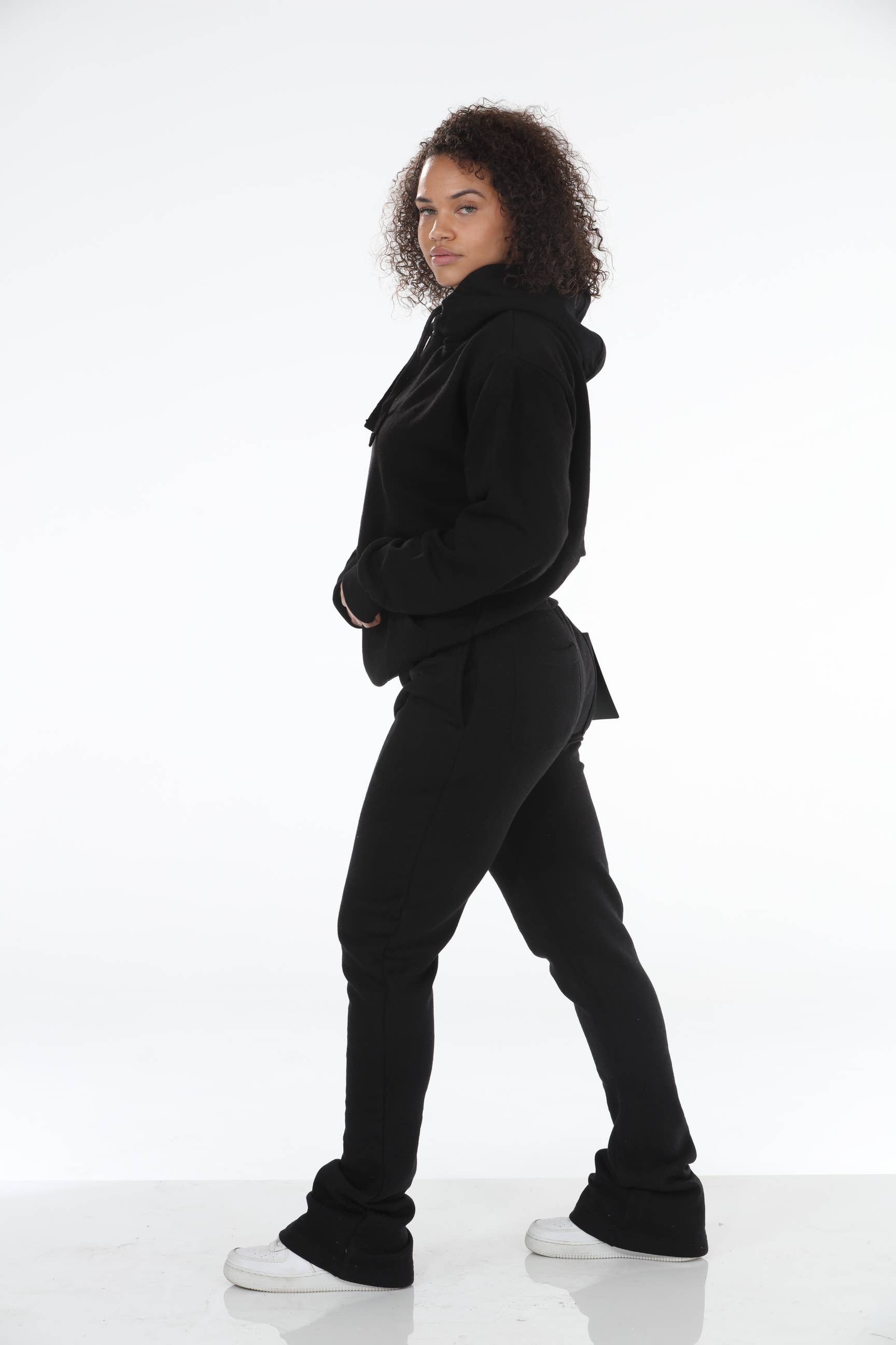 Stylo – Sweatshirt - Mulher por atacado – Moletom preto empilhado Flare1