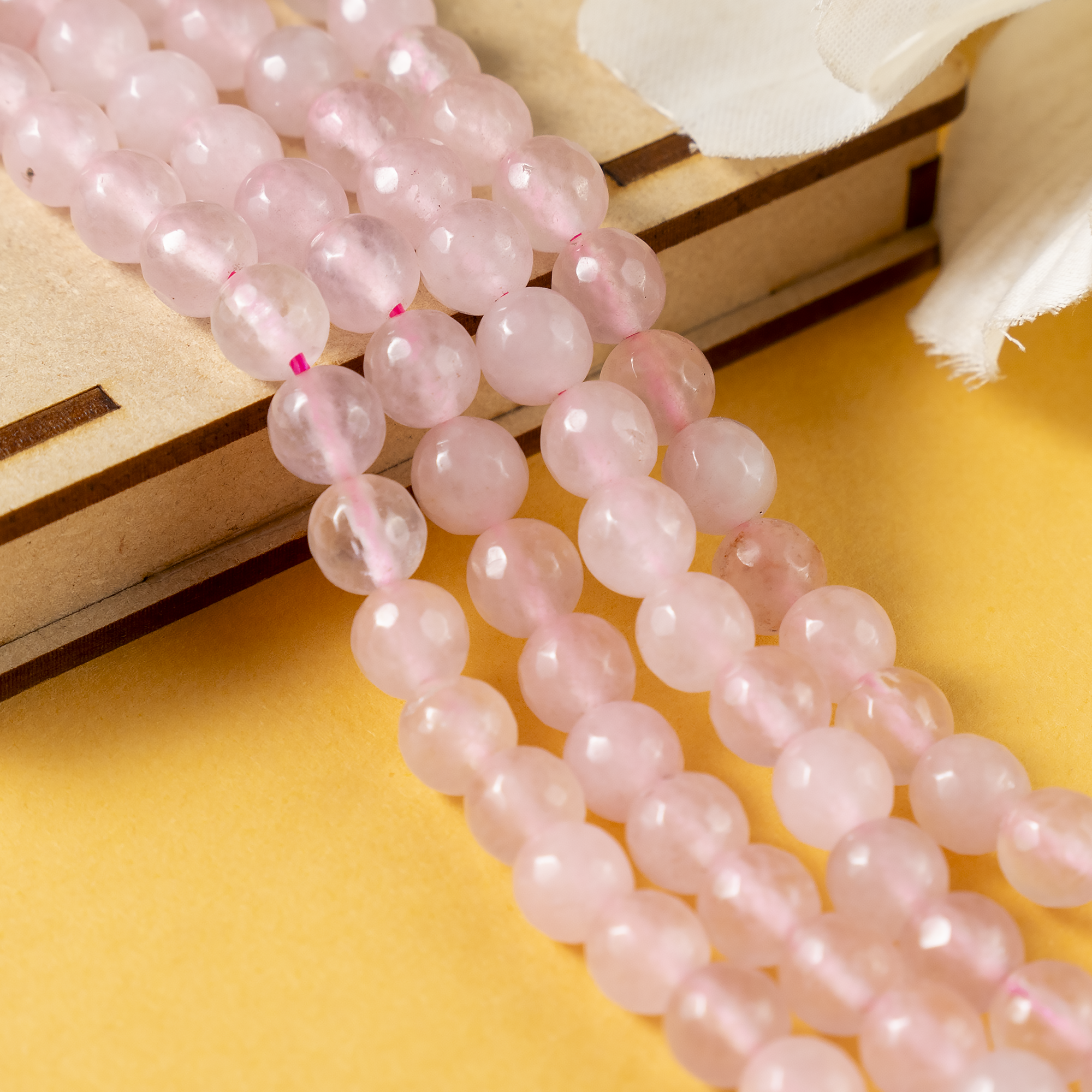 Soothing Crystals Beads – Engroshandel Perler – Farvet Facetteret | Rosenkvarts | Ædelstensperler | Krystalperler0