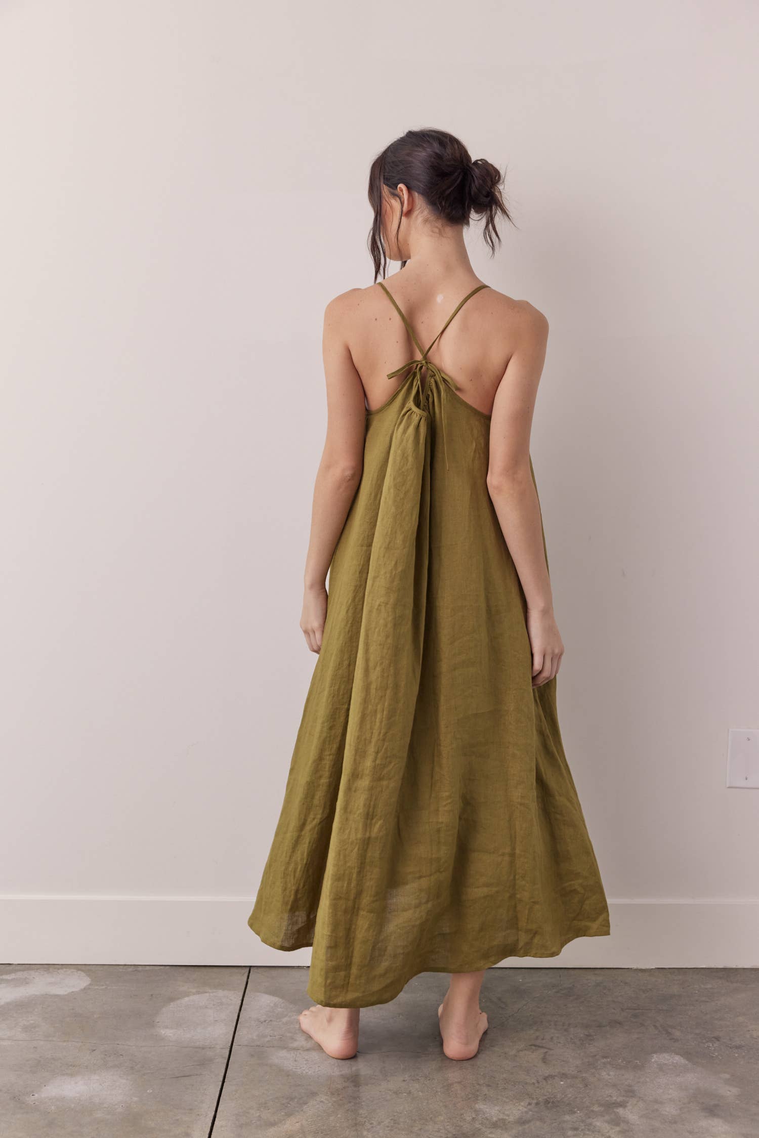 M Green Linen back tie ankle dress for wholesale on Faire13