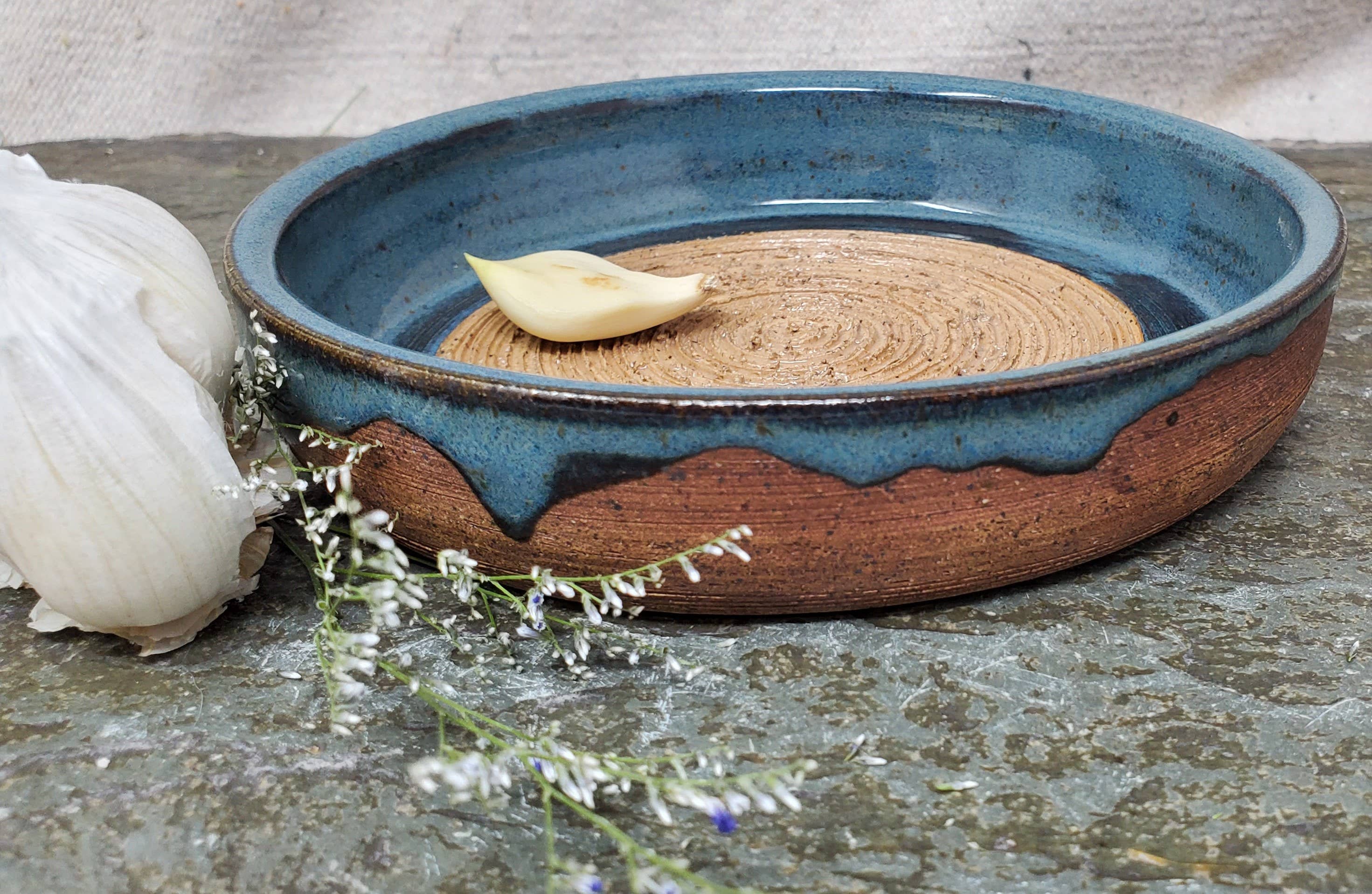 Turtle Hollow Pottery - Wholesale Condiment/Dip Bowl - Garlic dip dish1