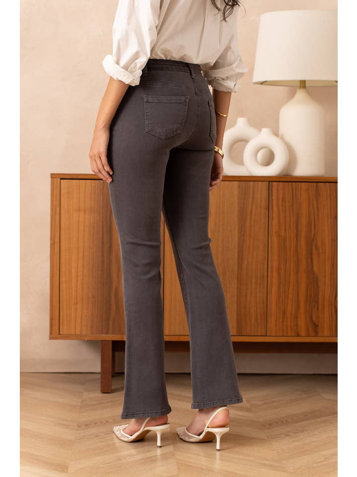 Vivid - Wholesale Jeans - Women's - Flared jeans with front patch pockets2