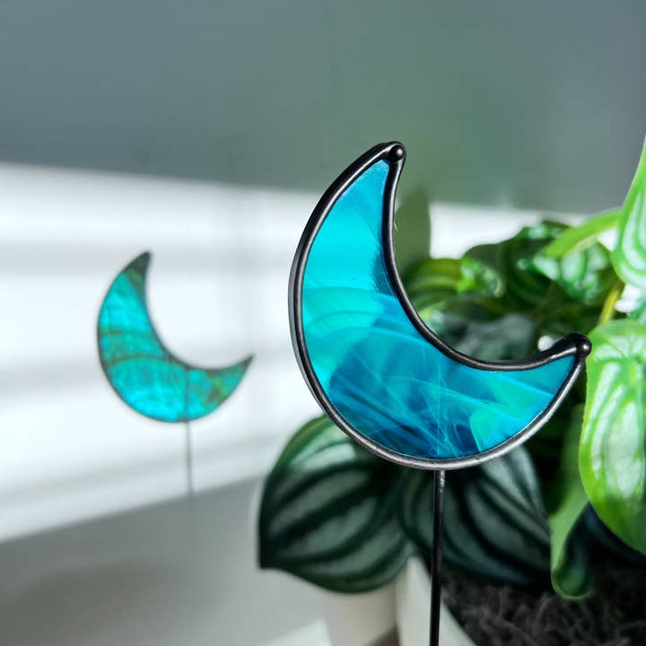 Wild Bloom Glass - Wholesale Garden/Lawn Stake - Half Moon Plant Stake Stained Glass | Plant Accessories