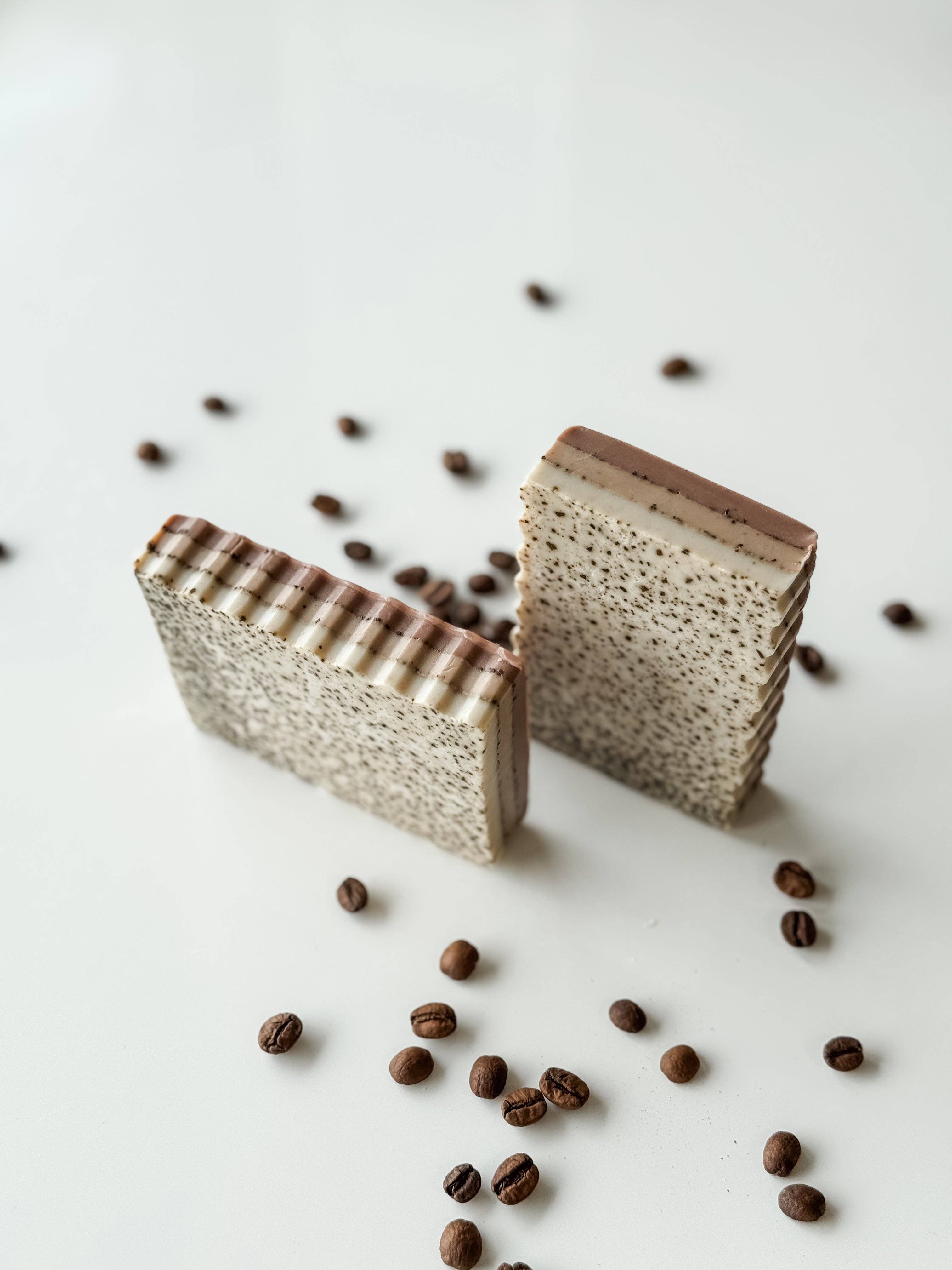 Aspen Essence - Wholesale Zeepblok - Vanille Latte Zeep | Koffie Scrub Bar2