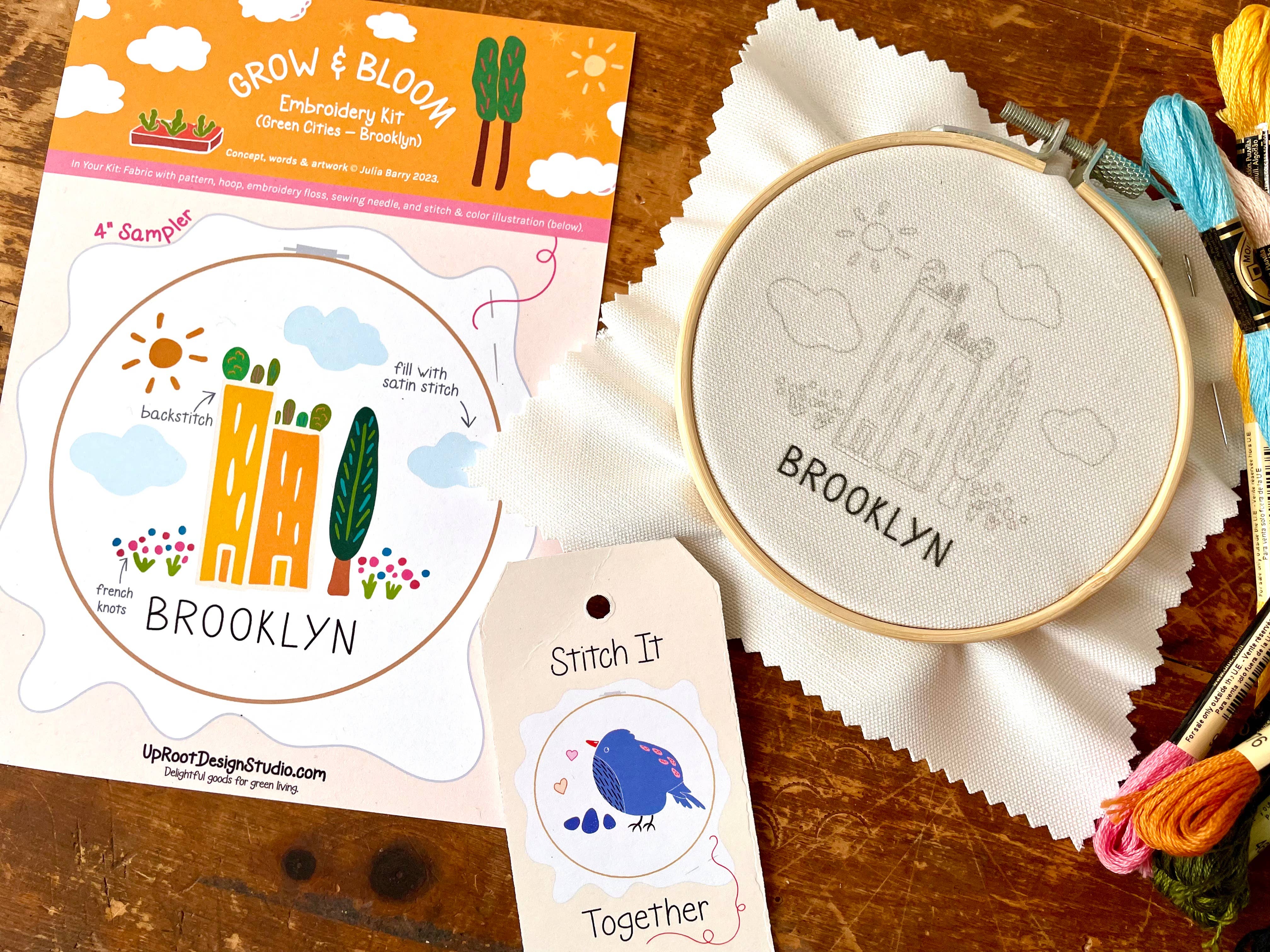 UpRoot Design Studio - Venta al por mayor Material para bordado/punto de cruz - Kit de bordado ecológico «Brooklyn-Green Cities» (Joyful Threads)4
