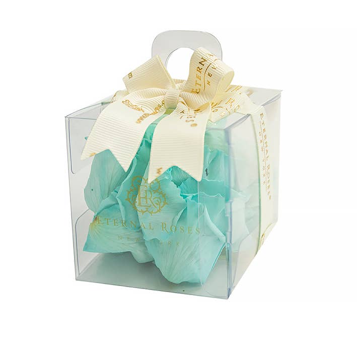 Eternal Roses® - Wholesale Dried/Pressed Flowers - Luxury Scented Eternal Petals2