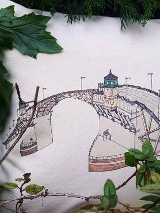 Fronha de lona Burnside Bridge por atacado de Alshiref Design and Print LLC