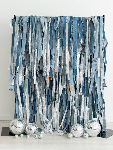 Sfondo con Frange di Denim e Bling per la vendita all'ingrosso da parte di Oh My Darling Party Co