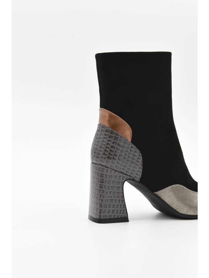 BLACK Ankle boot with metallic toe and block heel 578K611 for wholesale on Faire4