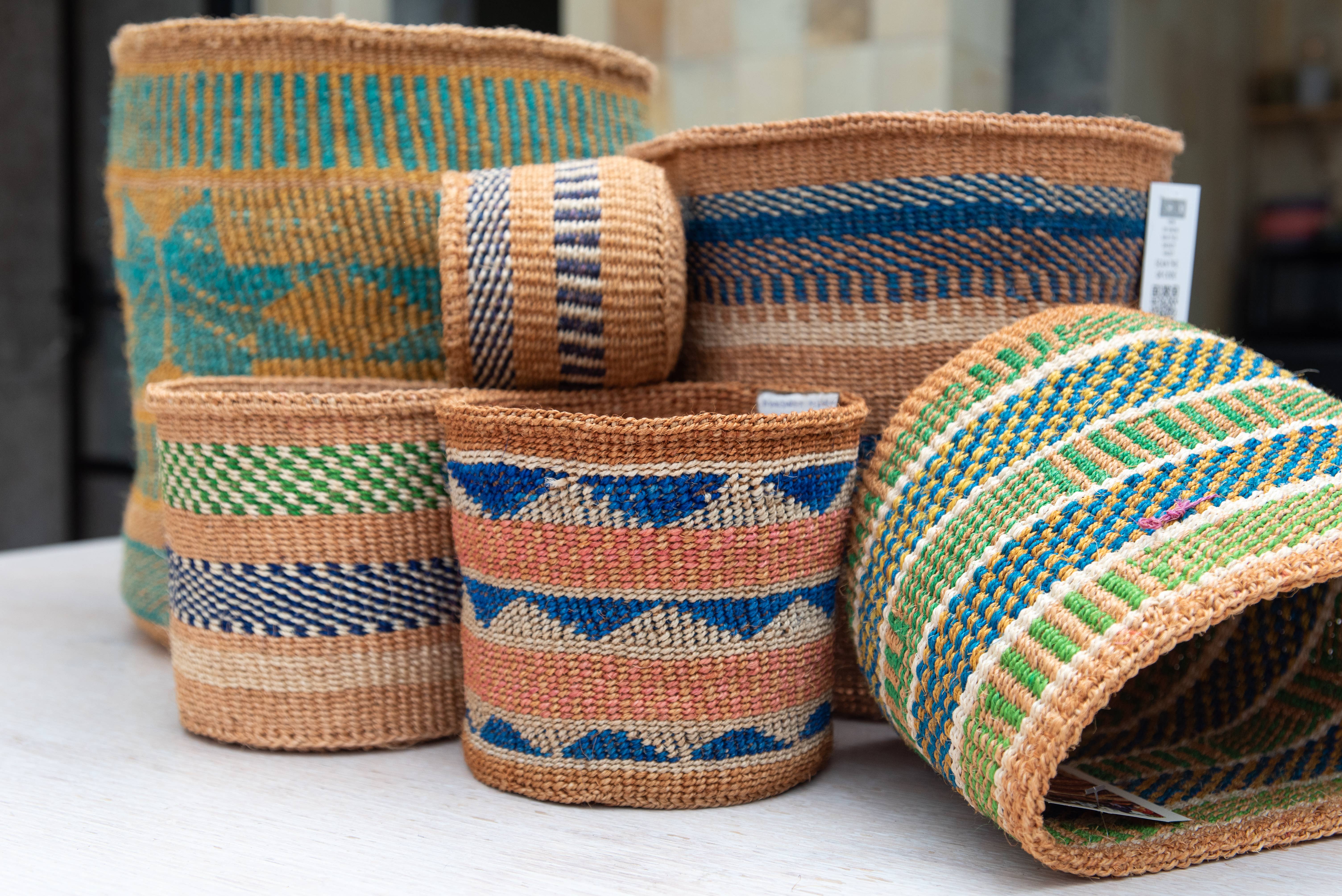 Crafts by Solid - Wholesale Basket - Handwoven Sisal Baskets - Colourful hues - XXS - XXL72