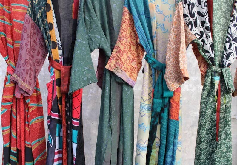 bhavnas boutique - Vendita all'ingrosso Kimono - Donna - Lotto di 5 pezzi kimono in seta indiana Kimono da donna in seta1