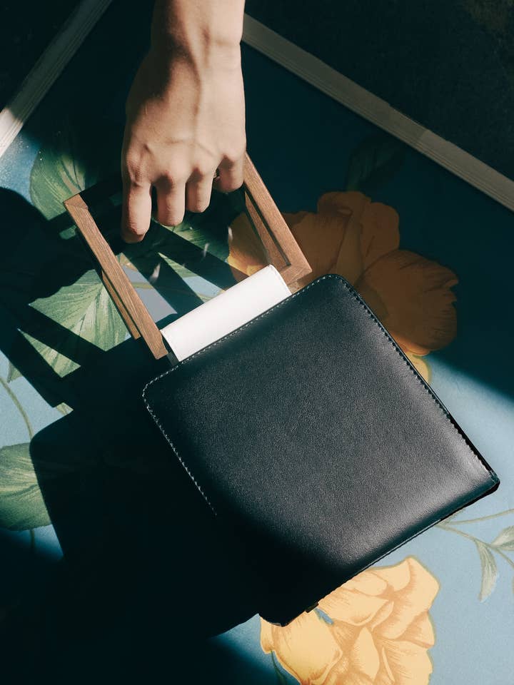 Amaryllis Black and White for wholesale by Mashu