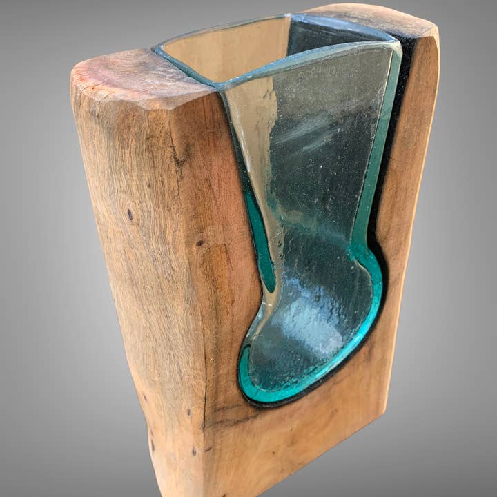 Batik Indah – wholesale Vase – Root glass Chunky Key Wedge Glass and Wood Vase recycled