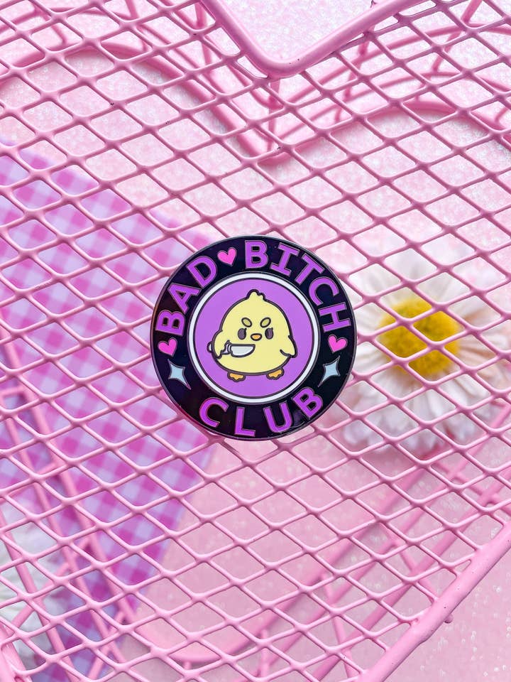 Pin de Esmalte Bad Bitch Club por atacado de Basura Gang