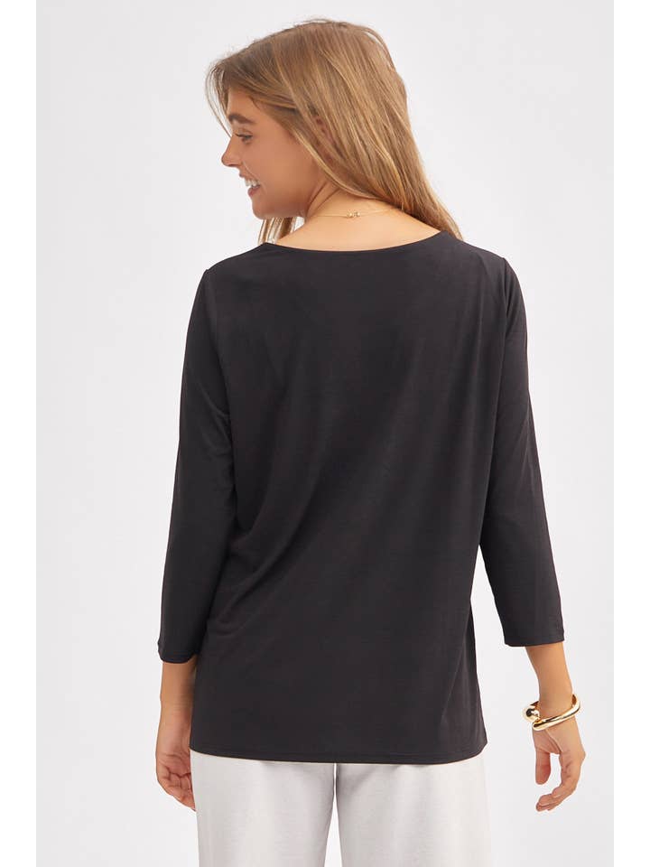 Dear Scarlett - Wholesale Tunic - Women's - Classic Wrinkle-Free Round Neck Top SD-ROUND