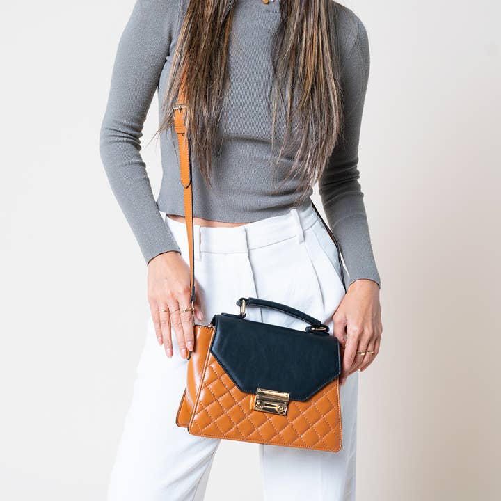 Jen & Co. - Wholesale Crossbody Bag - Women's - M2407 Lou Square Quilted Crossbody w/ Push Lock