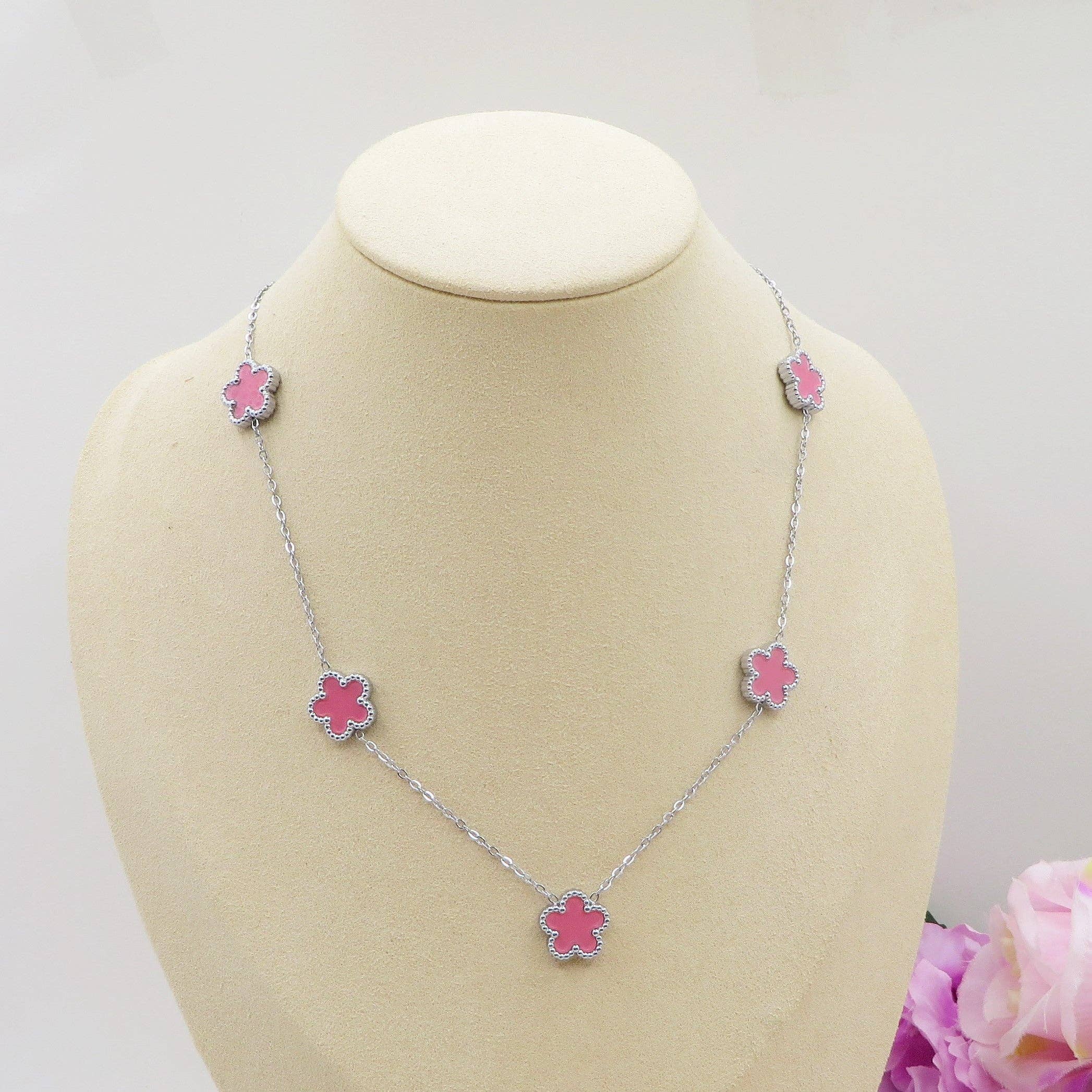 Daemon srls - Vendita all'ingrosso Collana con ciondolo/pendaglio - LILY grandi Fiori ARGENTO 5 fiori ACCIAIO INOSSIDABILE ~ Collana fiori in madreperla2