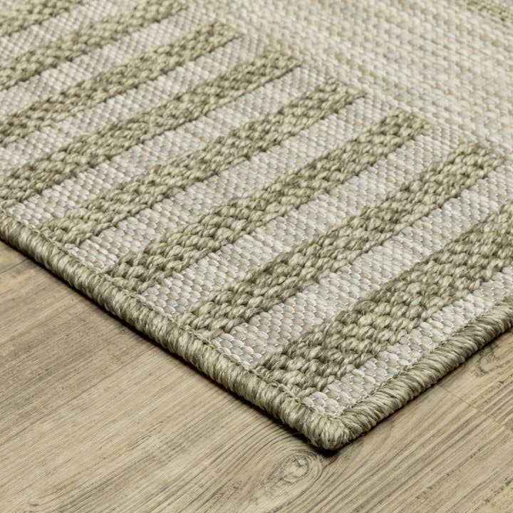 Oriental Weavers - Wholesale Area Rug - Tortuga / TR11A2