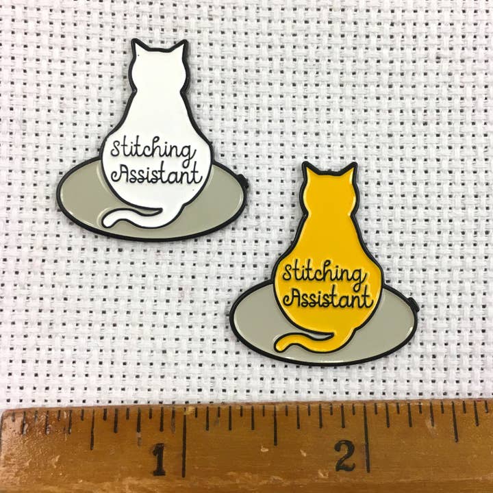 Snarky Crafter Designs - Wholesale Embroidery/Cross Stitch Supplies - Stitching Assistant Kitty Needle Minders