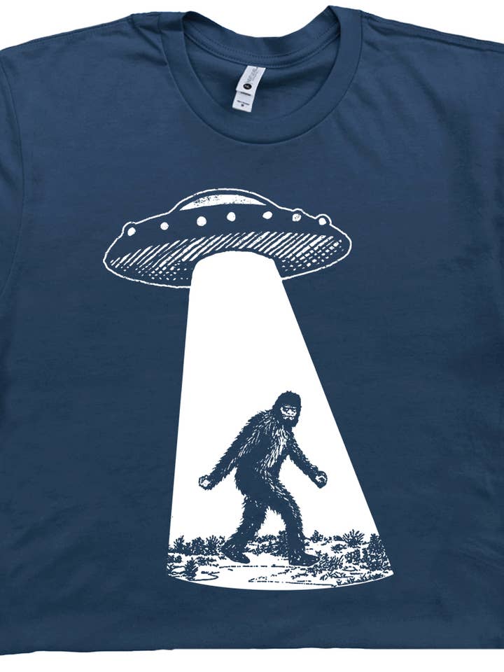 Shirtmandude Co - Wholesale Screen Printed T-Shirt - Unisex - Bigfoot Ufo Shirt Funny Sasquatch Odd Flying Saucer T Shirt
