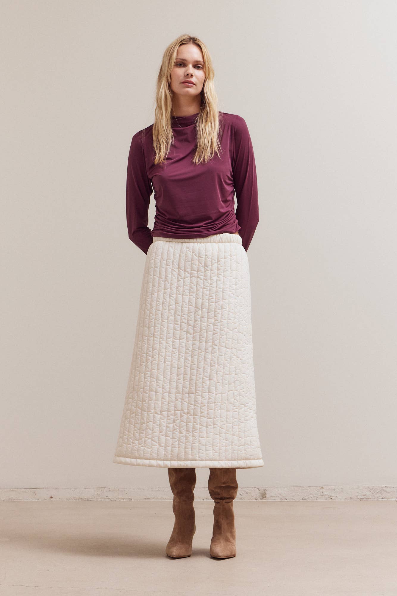 Grade & Gather - Vendita all'ingrosso Gonna - Donna - 50704 - GONNA TRAPUNTATA DI MEDIA LUNGHEZZA6