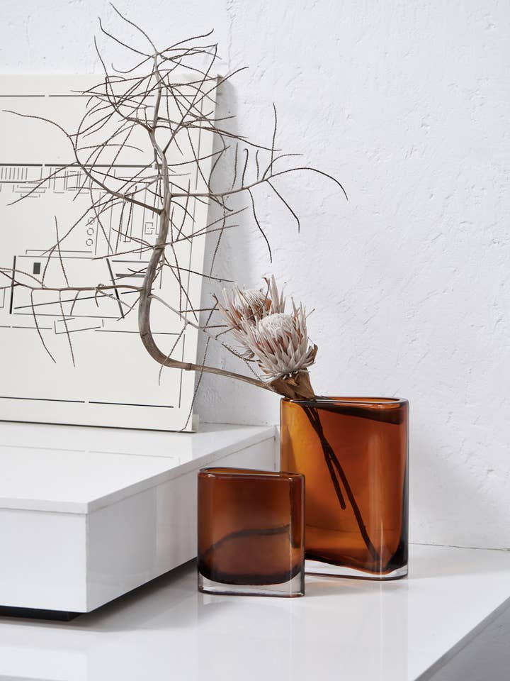 modern vase luxury glass asymmetric squircle , BADEN for wholesale by Element Accessories EU