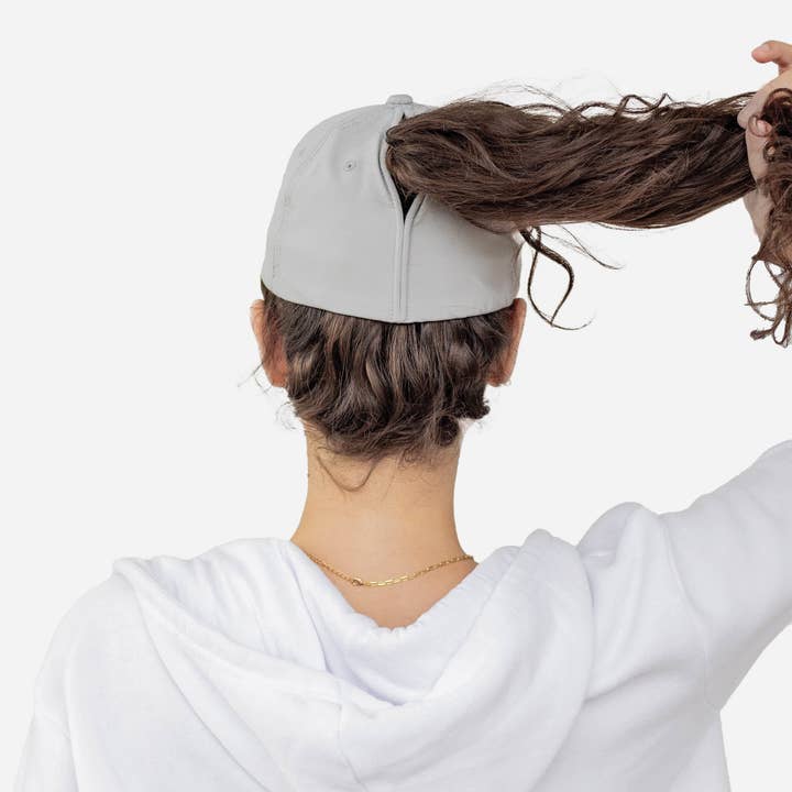 Ponyback - Wholesale Ponytail Cap - Women's - Ponyback Adventure Fit18