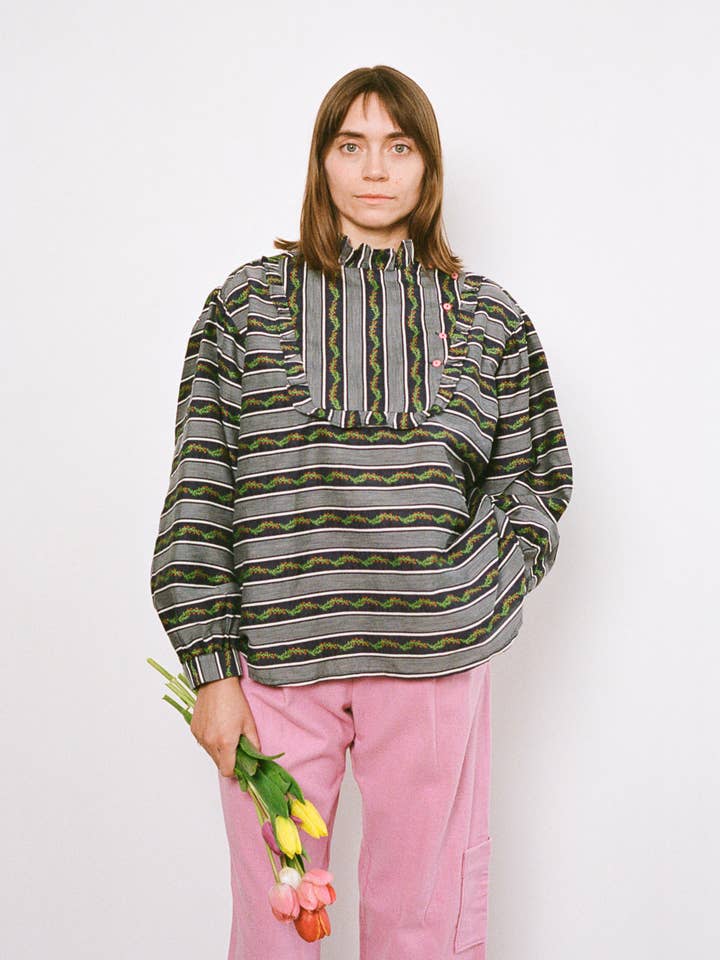 Shelly embroidered blouse for wholesale by Pulpe