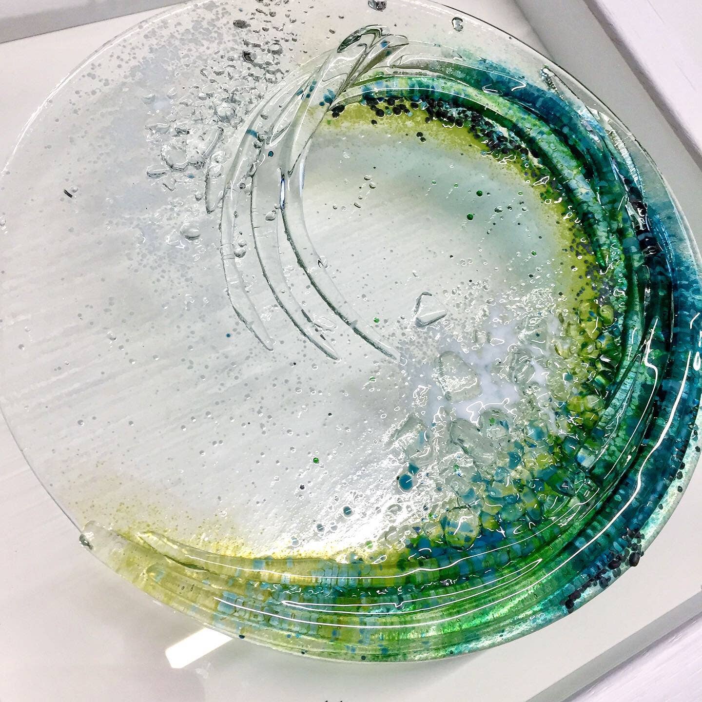Dreya Glass - Wholesale Wall Accent - Framed Fused Glass Small Tidal Wave (Round) Wall Art2