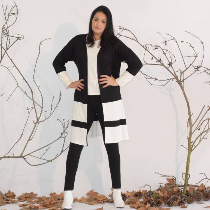 Plus Size Jumper/Pullover and Cardigan Elvira – L to 6XL and other Purchase Wholesale taglie curvy. Free Returns & Net 60 Terms on Faire trending on Faire.