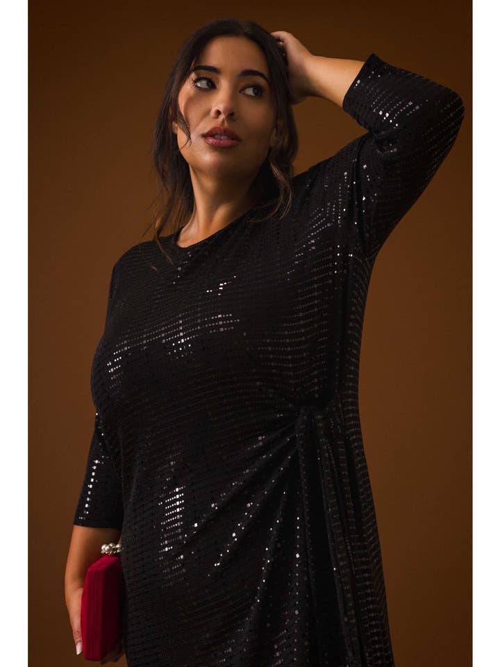 Teresa Cardoso Oliveira – Großhandel Kleid – Damen – Einfarbiges Strickkleid mit Pailletten - Herbst/Winter Kollektion, Große Größen1