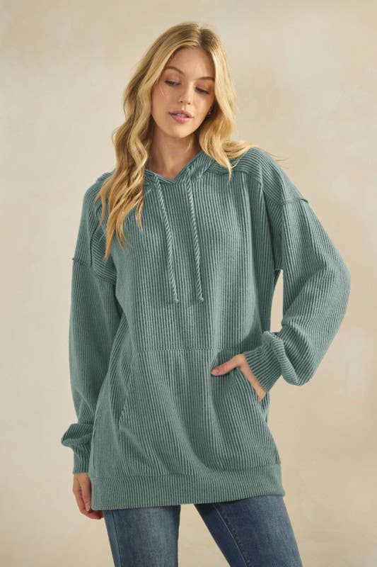 HEIMISH – Großhandel Hoodie – Damen – ET7964-10 LANGÄRMLIGES GEBÜRSTETES URBANES RIPPEN-KAPUZENOBERTEIL3