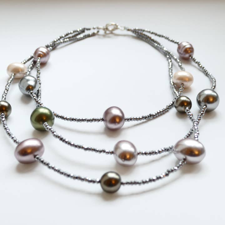 Perla halsband med hematitpärlor för wholesale av Cátia Levy Designer