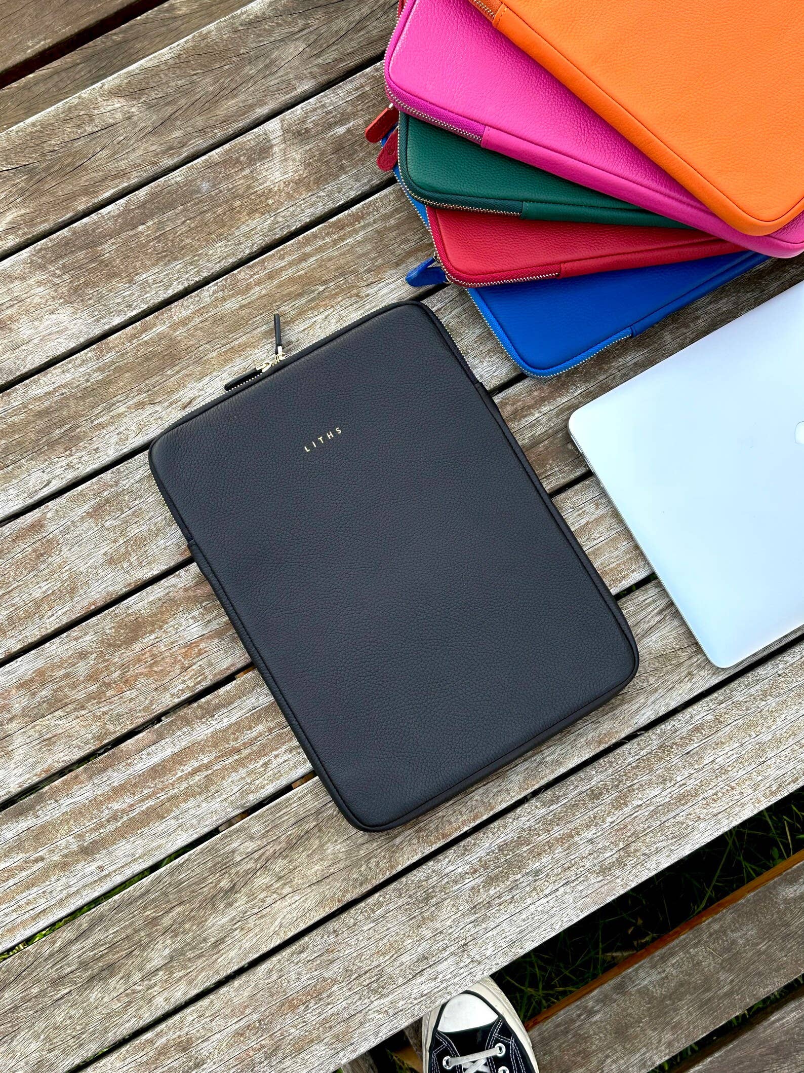 Evileyefavor – wholesale Laptop/tablet case – Women's – 13 inch Leather Zip Around Laptop Sleeve Case Bag3