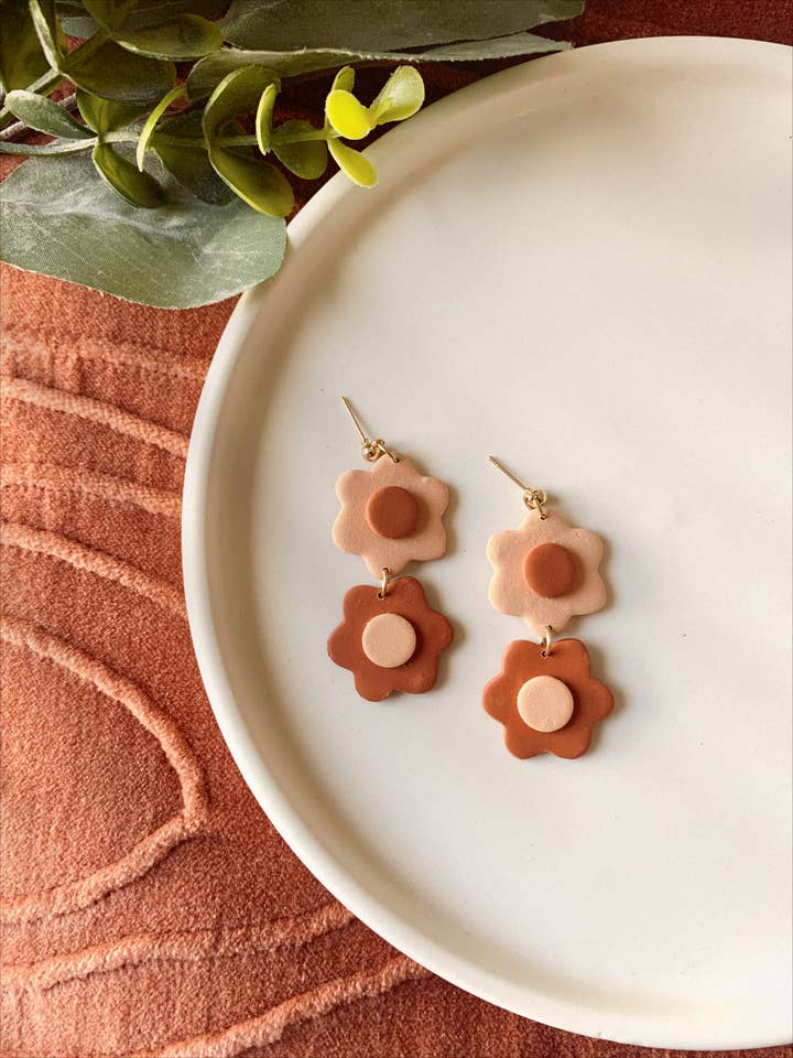 Pendientes de arcilla | Colgantes de flores boho | Pendientes boho para venta al por mayor de Made For More
