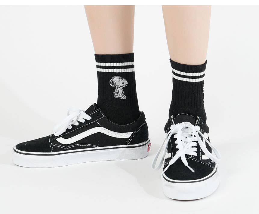 K-Wonderland – Großhandel Socken - Unisex – Peanuts Snoopy & Charlie Brown tägliche Sportknöchelsocken11