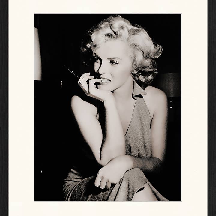 Nero Stampa artistica con immagine di Marilyn Monroe incorniciata in vendita all'ingrosso su Faire8