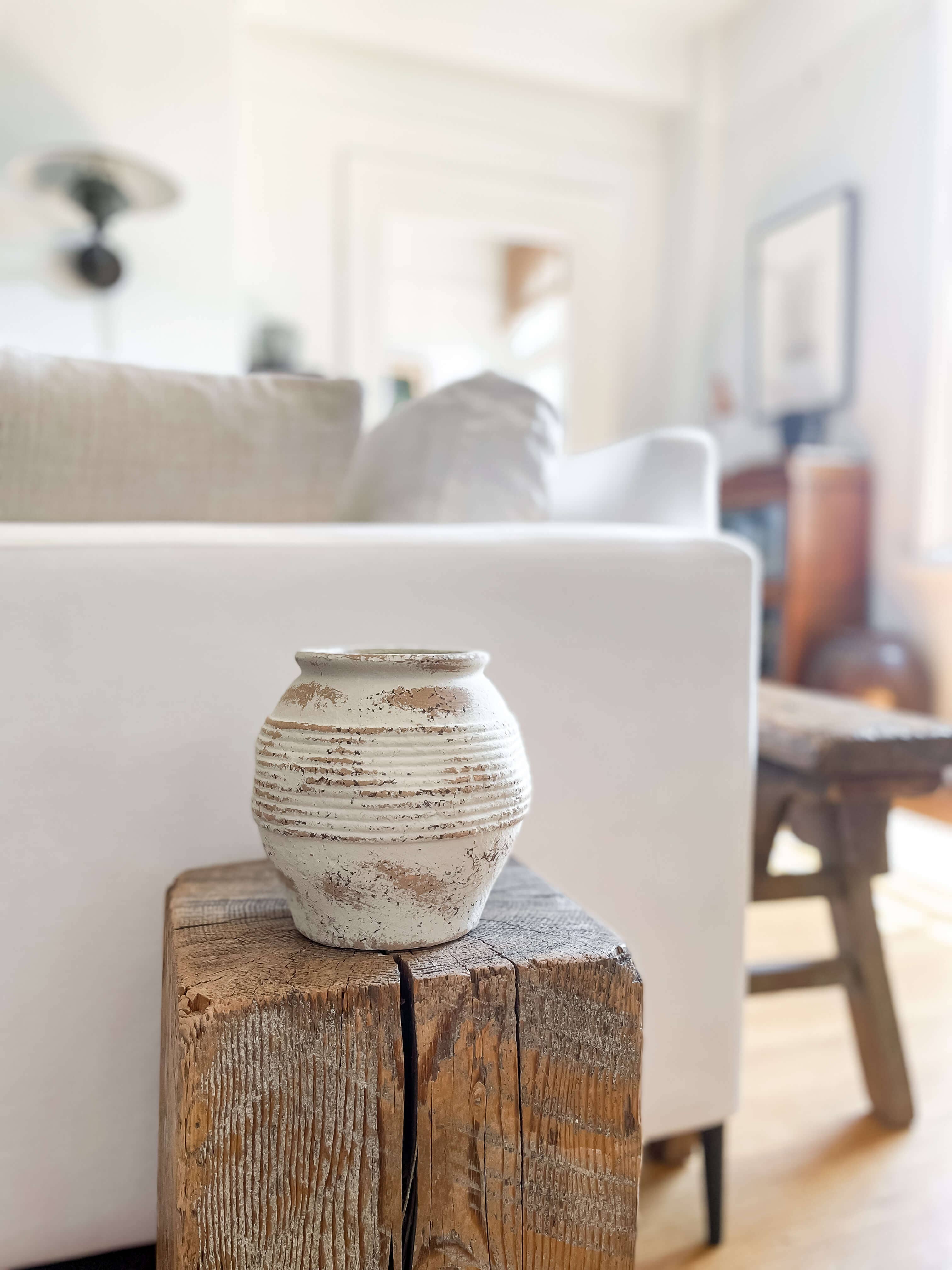 Hycroft Home Decor - Wholesale Vase - Toscana Rustic Vintage-Style Terracotta Vase with Aged Look1