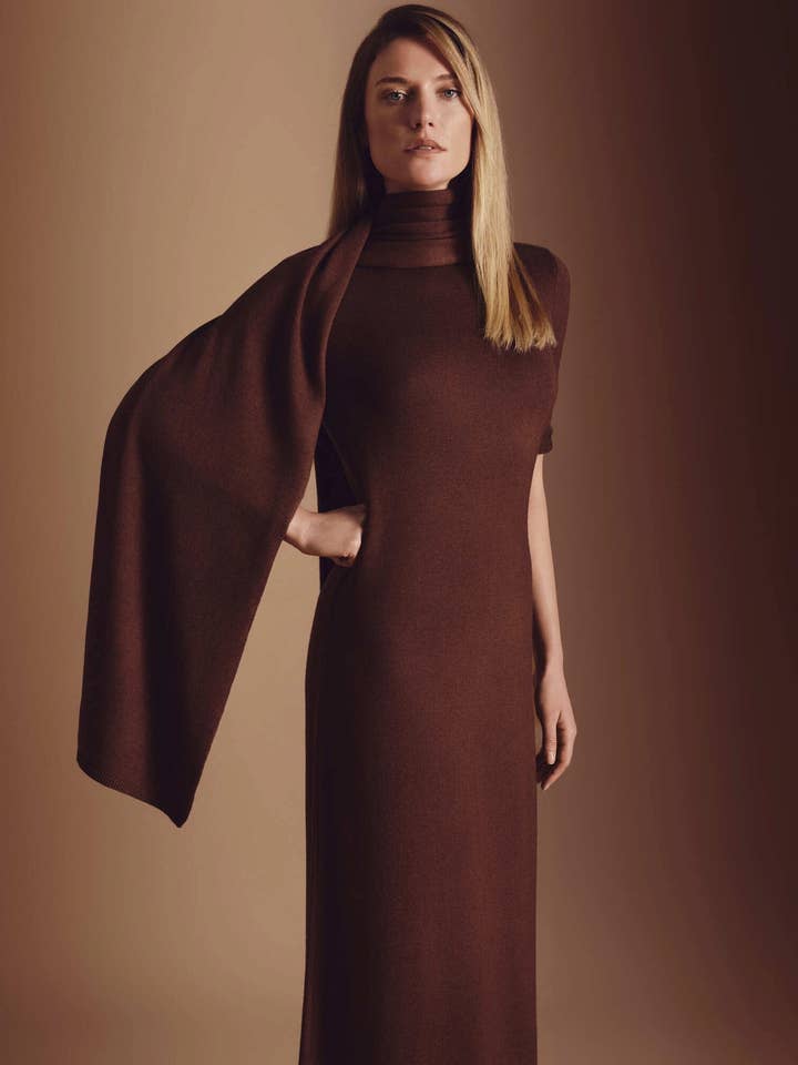 Châle-Cape Fluide pour la vente par Nenya Fashion Limited