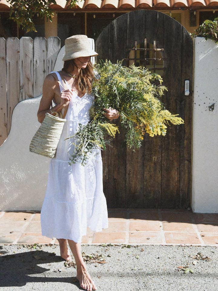 L'abito del Siviglia//Blanco per la vendita all'ingrosso da parte di Beachwood The Label