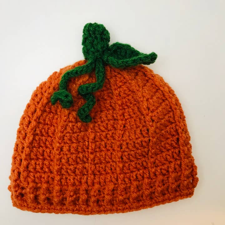 Bonnet citrouille pour la vente par Just for Moppets