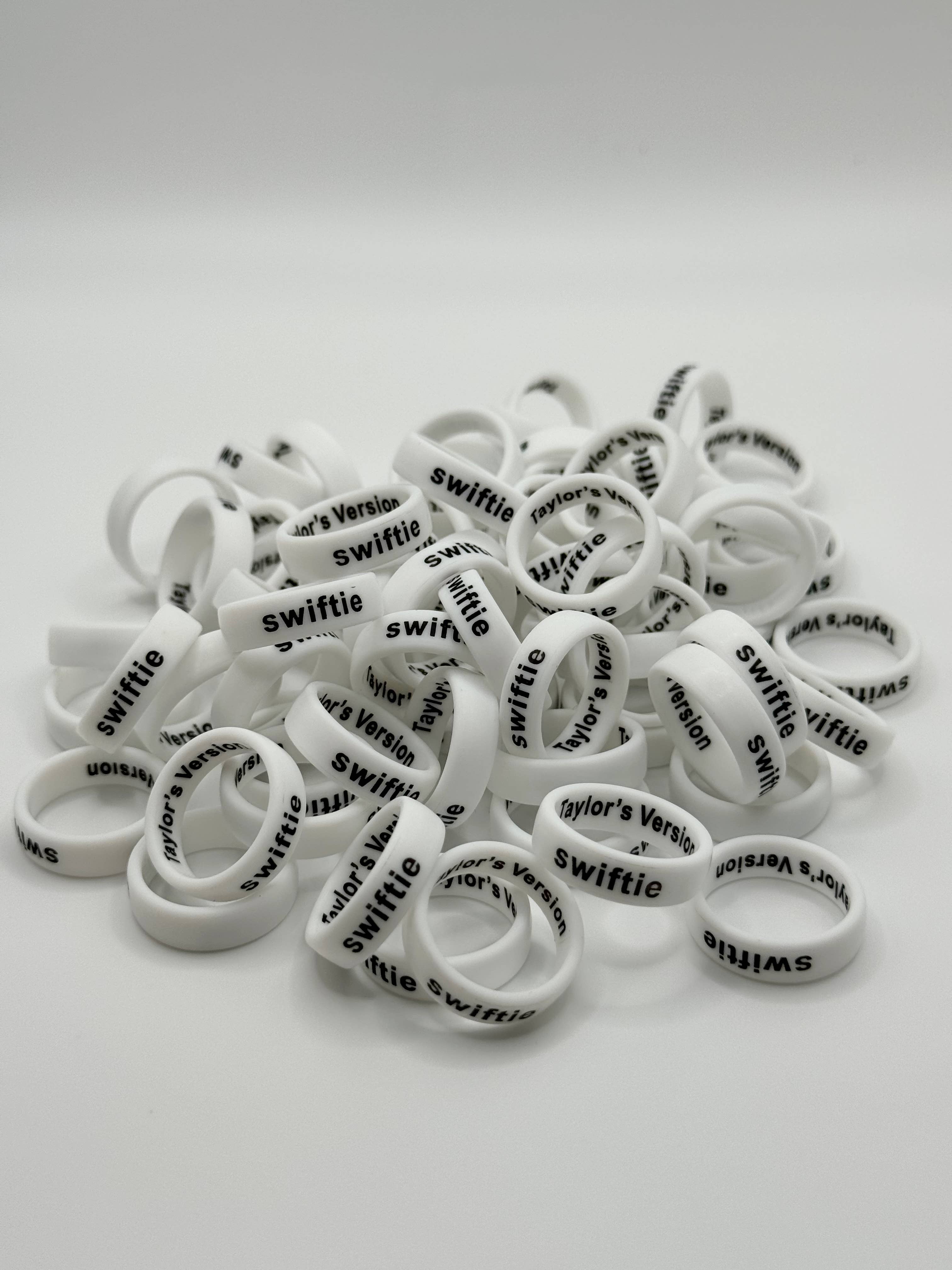 Flip Rings - Vendita all'ingrosso Anello midi/a fascia - Anello Flip Reversible Swiftie e Taylor's Version bianco1