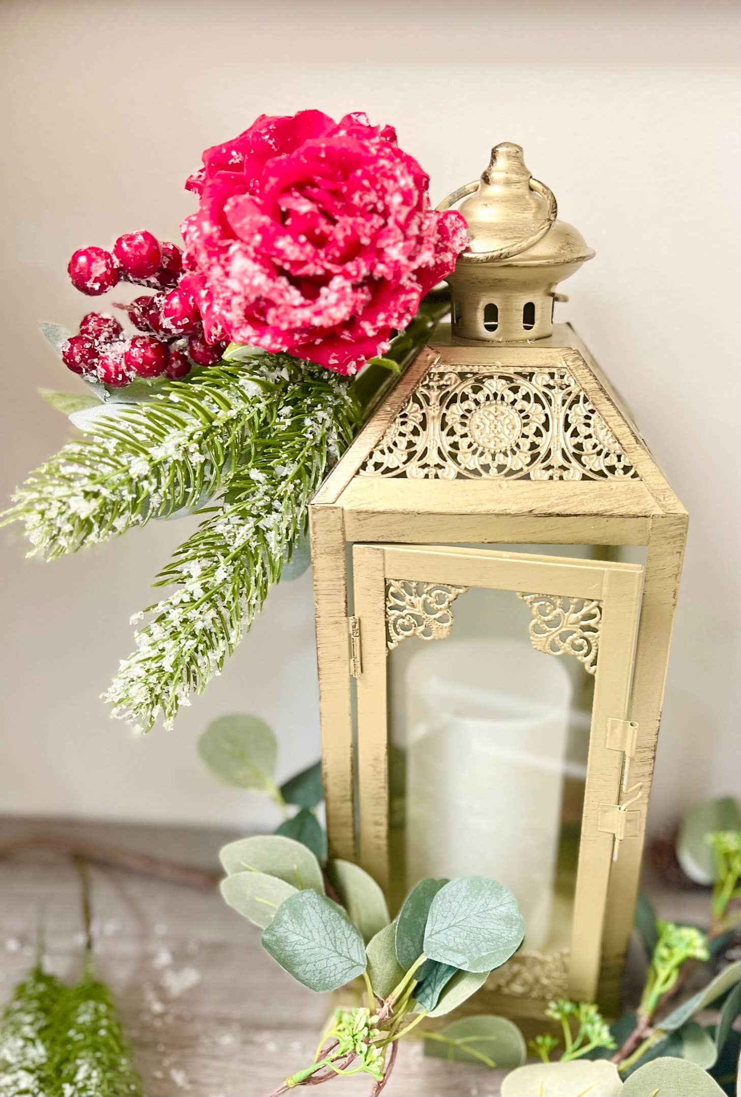 Angel Isabella - Vente Fleurs artificielles - Tige de Rose en Soie Neigeuse de 15 pouces – Décoration de Fêtes d'Hiver4