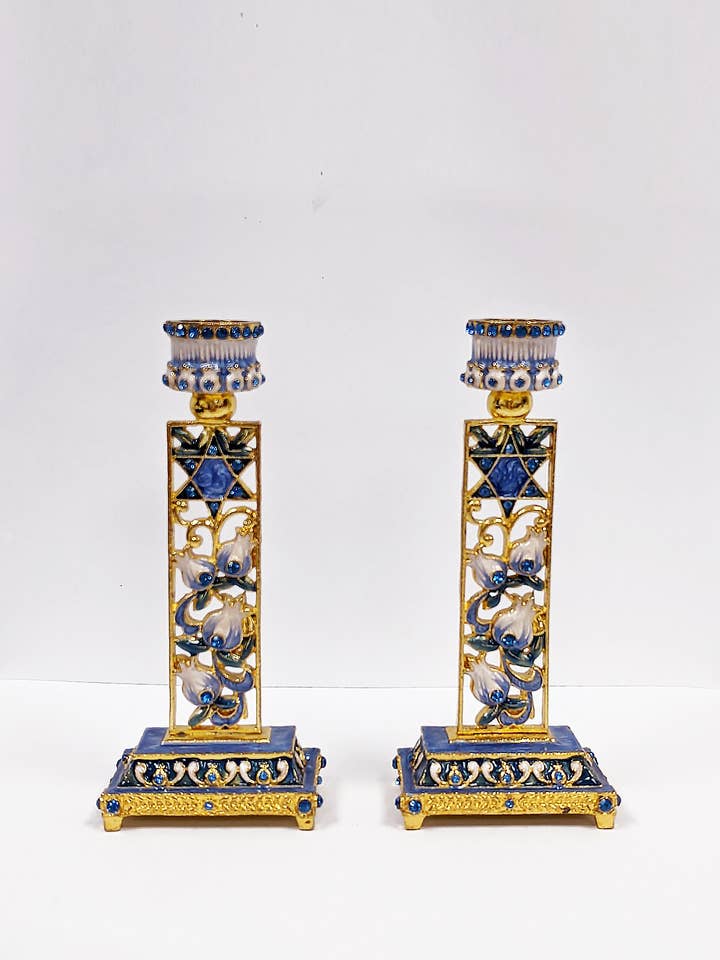 Shabbat paar van 2 blauwe davidster en bloemenkandelaar voor wholesale door Collection by Nouvelle