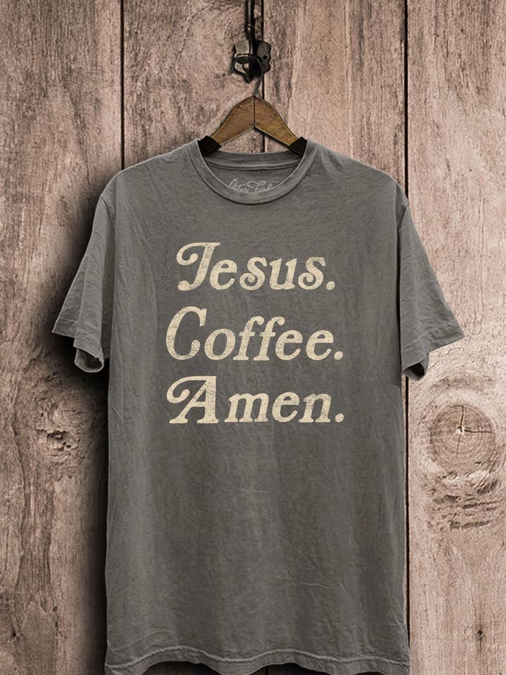 Top Gráfico Jesus Coffee Amen por atacado de Lotus Fashion Collection