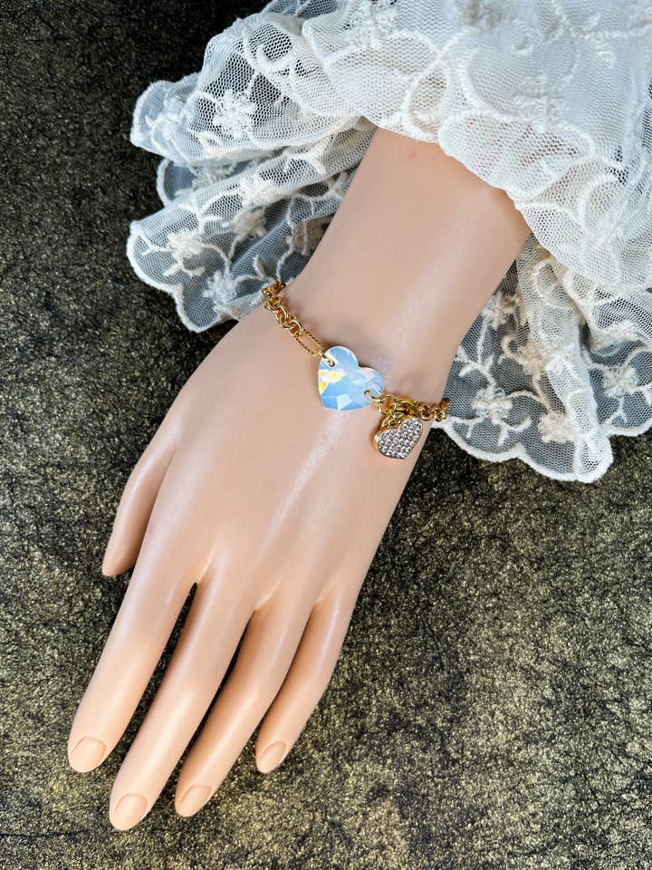 Bracelet Charme Cœur en Cristal Premium et Strass Mon Cœur pour la vente par A Silk Purse