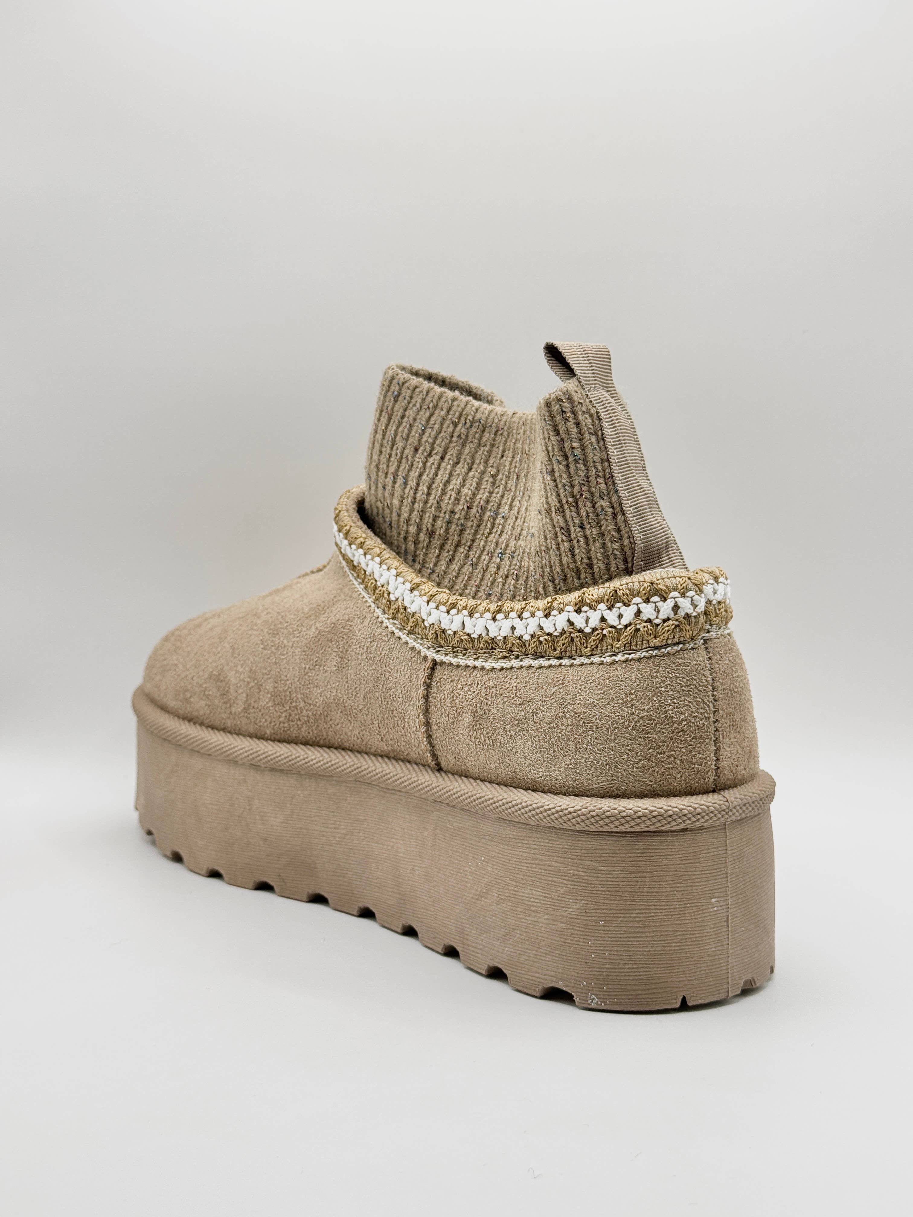 WILADY - Wholesale Clogs - Women's - High Ankle Furry Clogs11