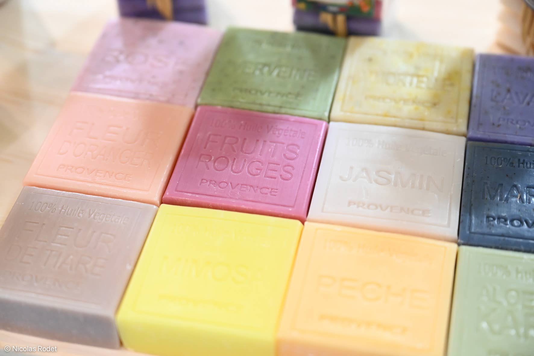 MAITRE SAVONITTO - Wholesale Bar Soap - Savon Savonitto Fig & Olive 100g1